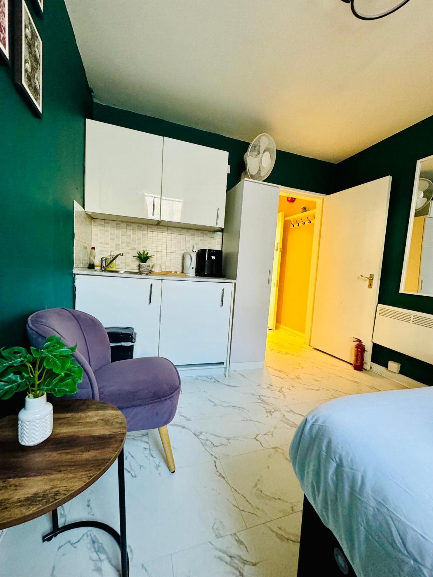 Private Studio Flat In City 1190 Λονδίνο Εξωτερικό φωτογραφία