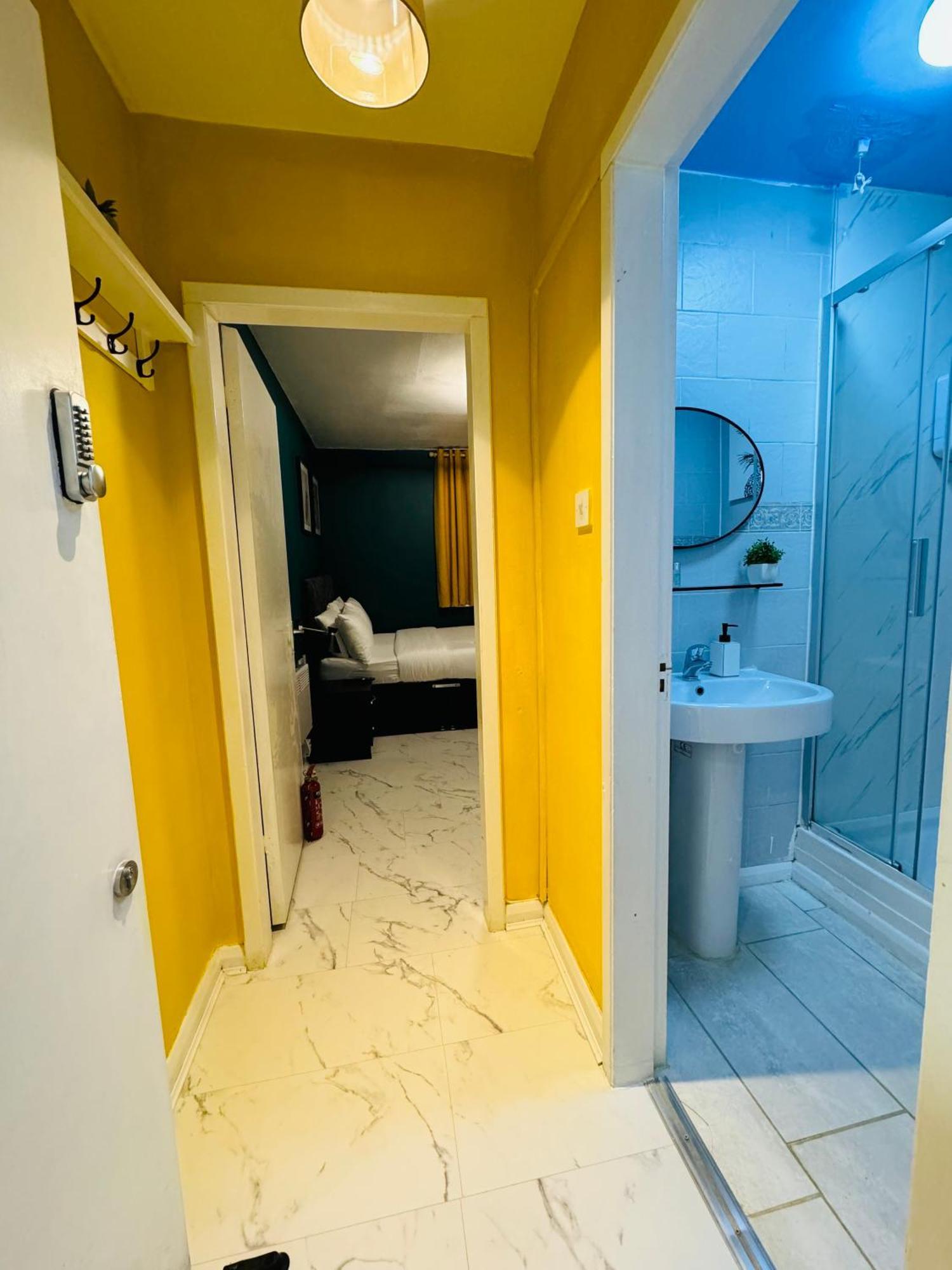 Private Studio Flat In City 1190 Λονδίνο Εξωτερικό φωτογραφία
